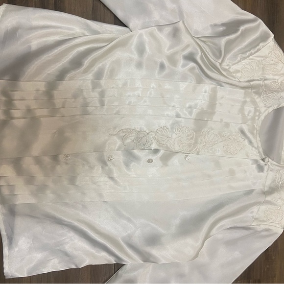 Peters & Ashley White Vintage Long Sleeve Blouse - Picture 2 of 5